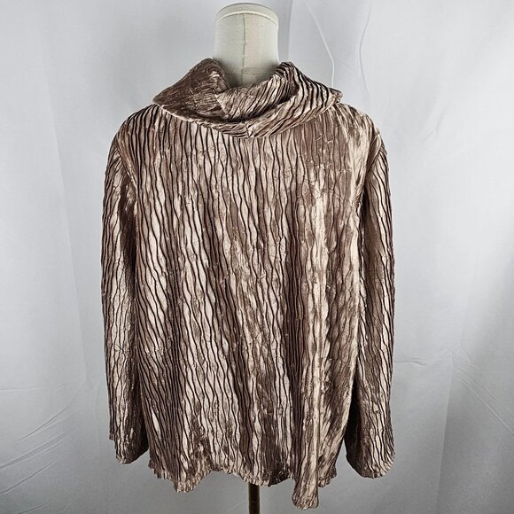 Chico's Travelers Top Sz Large Crinkle Textured Cowl Neck Lightweight Gold - Picture 4 of 10